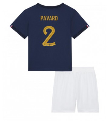 Frankrig Benjamin Pavard #2 Replika Babytøj Hjemmebanesæt Børn VM 2022 Kortærmet (+ Korte bukser)